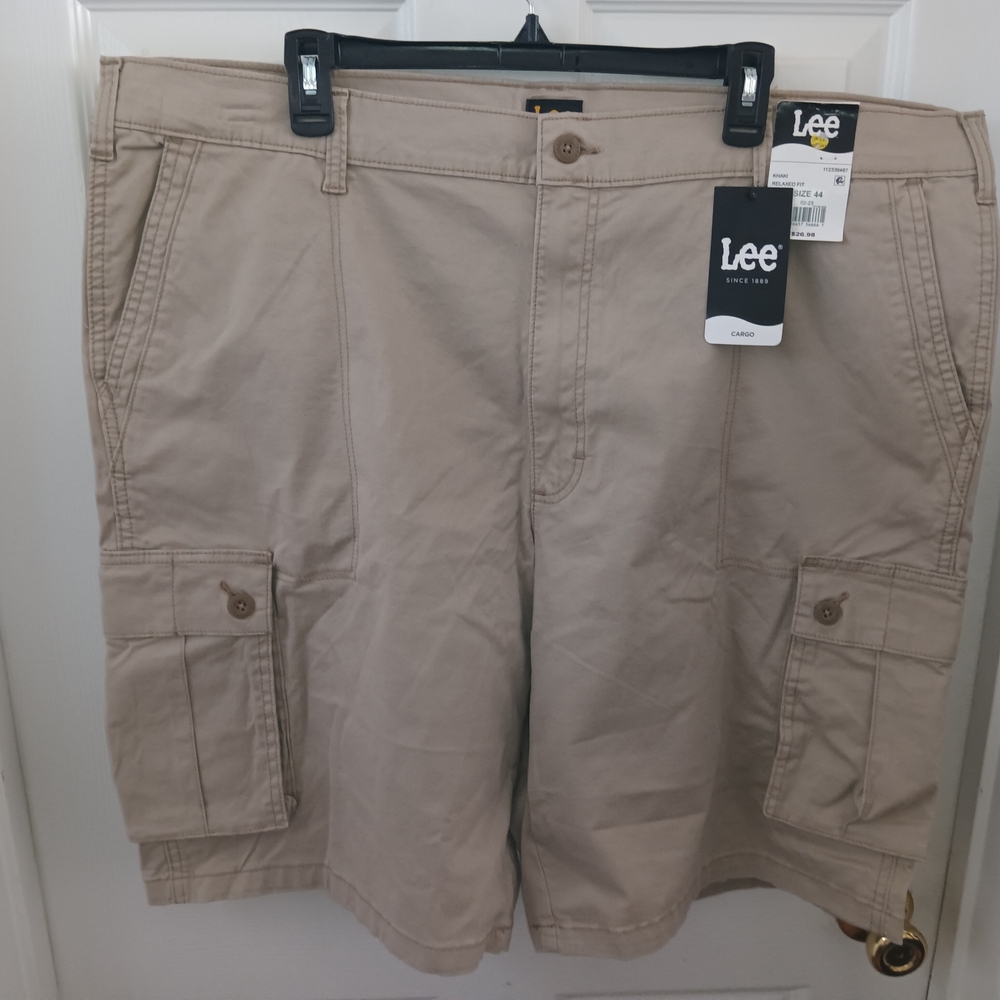 Lee Men's Tan Cargo Shorts